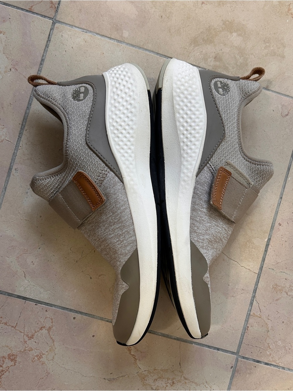 Timberland FlyRoam Go strap sneakers Womens Size 9.5 lightweight Aerocore sole. - Picture 6 of 14